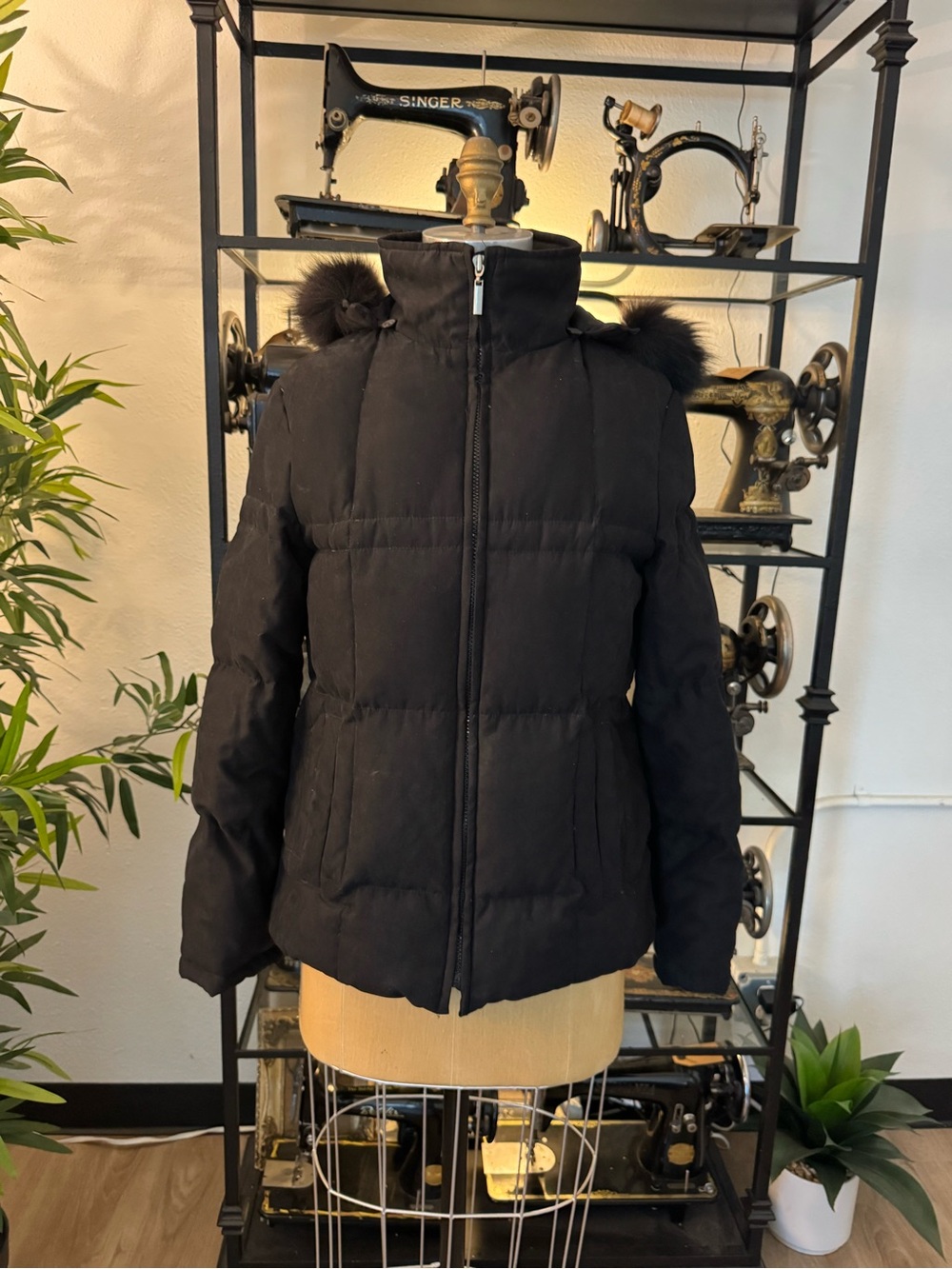 Women's Black Puffer Jacket with Faux Fur Trim